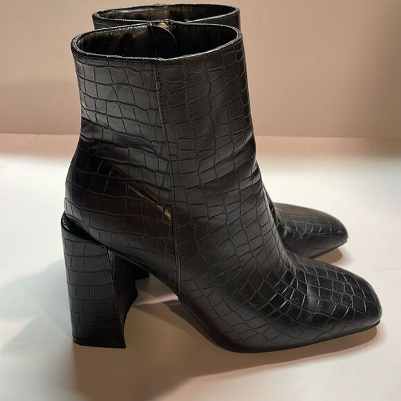 Glamorous Womens Black Faux Crocodile Pattern Zip Ankle Boot Sz 9 - Picture 4 of 8